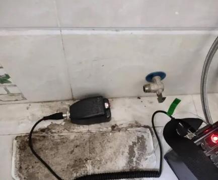 同安屋顶漏水维修公司分享下卫生间漏水的危害及解决方法